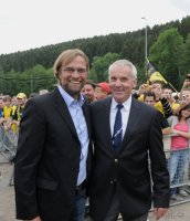 FUSBALL  Meistertrainer Klopp  (BVB Dortmund)  beim Empfang im Heimatort  Glatten