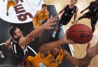 Basketball 1. Bundesliga 14/15 Hauptrunde:  Walter Tigers Tuebingen - Telekom Baskets Bonn