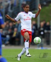 FUSSBALL, DFB Pokal 1. Hauptrunde: Hamburger SV, MANCIENNE am Ball