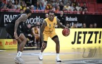 Basketball 1. Bundesliga 23/24: Tigers Tuebingen - Veolia Towers Hamburg