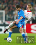 Fussball UCL: Stuttgart - Glagow, Zweikampf