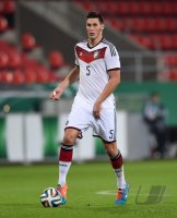 Fussball U 21 Laenderspiel: Niklas Suele (Deutschland)