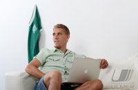 Fussball 1. Bundesliga, Saison 2012/2013, Werder Bremen: Nils Petersen im exklusiven Pressefoto ULMER Fotoshooting