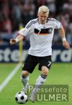 FUSSBALL EURO 2008: Deutschland, SCHWEINSTEIGER am Ball