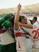 Fussball 1. Bundesliga 10/11 :  JUBEL  Shinji Okazaki (VfB Stuttgart)