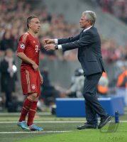 FUSSBALL INTERNATIONAL CHL HALBFINALE 12/13: FC Bayern Muenchen - FC Barcelona