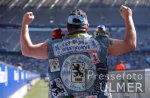 2. Fussball Bundesliga: 1860 Muenchen Fan mit einer Kutte