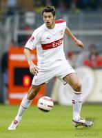 Fussball 1. Bundesliga: Stuttgart, DELPIERRE Einzelaktion am Ball