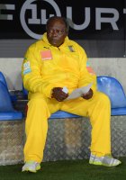FUSSBALL INTERNATIONAL:  Trainer Jean-Paul Akono (Kamerun)