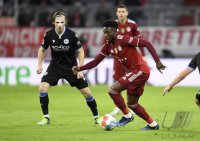 Fussball 1. Bundesliga Saison 21/22: FC Bayern Muenchen - Arminia Bielefeld