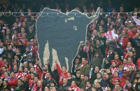 Fussball CHL  Saison 2011/2012:  FC Bayern Fans in der Suedkurve der Allianz Arena mit einer Fanchoreographie zur Champions League mit einem Stier