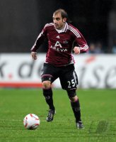 Fussball 1. Bundesliga : Javier Pinola  (1 FC Nuernberg)