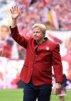 Fussball 1. Bundesliga Saison 16/17: FC Bayern Muenchen - SC Freiburg