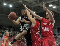 Basketball  1. Bundesliga  11/12  Walter Tigers Tuebingen - LTI Giessen 46ers