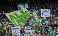 Fussball 1. Bundesliga  Saison  2012/2013: SV Werder Bremen Fans bedanken sich bei Ex Trainer Thomas Schaaf