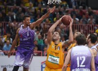 Basketball 1. Bundesliga 15/16 Hauptrunde: Walter Tigers Tuebingen - BG Goettingen