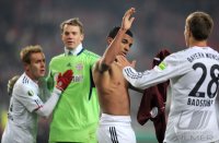 Fussball DFB Pokal, Saison 2011/2012, Viertelfinale: Rafinha, Torwart Manuel Neuer, Luiz Gustavo, Holger Badstuber (v. li., FC Bayern Muenchen)