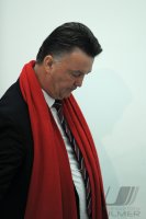 Fussball DFB Pokal 10/11 :  Trainer Louis van Gaal (FC Bayern Muenchen)