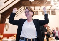 Politik, Bundestagswahl 2021 Wahlparty CDU: Staatsministerin Annette Widmann - Mauz