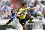 Fussball 1. Bundesliga: Schalke - Dortmund, Zweikampf