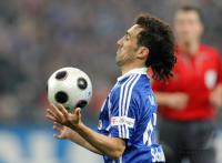 Fussball 1. Bundesliga: Schalke, SANCHEZ Einzelaktion