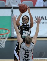 Basketball  1. Bundesliga  10/11   Walter Tigers Tuebingen - Brose Baskets