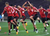 Fussball 1. Bundesliga 11/12: FC Bayern Muenchen Training in Doha