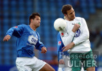 Fussball Bundesliga: Bochum - Wolfsburg, Zweikampf