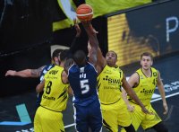 Barmer 2. Basketball Bundesliga  18/19: Tigers Tuebingen - Artland Dragons