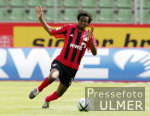 Fussball Testspiel: Leverkusen - Essen, Roque Junior Einzelaktion