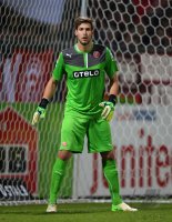 Fussball  1. Bundesliga  13/14: Torwart Fabian Giefer (Fortuna Duesseldorf)