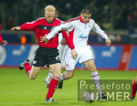 Fussball Bundesliga: Leverkusen - Cottbus, Zweikampf