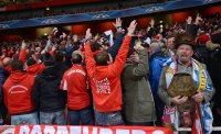 FUSSBALL INTERNATIONAL CHL ACHTELFINALE 12/13:  Fans FC Bayern Muenchen