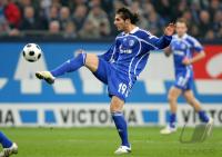 Fussball 1. Bundesliga: Schalke, ALTINTOP Einzelaktion