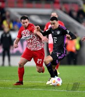 Fussball 1. Bundesliga 23/24: SC Freiburg - FC Bayern Muenchen