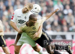 Fussball 1. Bundesliga: Gladbach - Bayern, Zweikampf