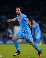 FUSSBALL  CHL  Saison 2013/2014: JUBEL Gonzalo Higuain (SSC Neapel)