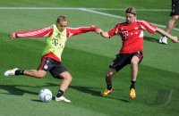 Fussball 1. Bundesliga 11/12: FC Bayern Muenchen Training in Doha