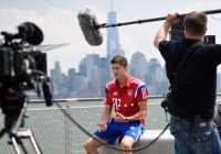 FUSSBALL 1. Bundesliga 14/15: Robert Lewandowski (FC Bayern Muenchen)