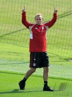 Fussball 1. Bundesliga 11/12: FC Bayern Muenchen Training in Doha