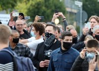 Tesla-Chef Elon Musk besucht Biopharma-Unternehmen Curevac