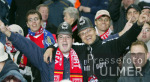 FUSSBALL CHL  VfB  Fans im Stadion an der Stamford Bridge