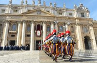 Rom;  Papst Franziskus I. spricht den Urbi Et Orbi Segen