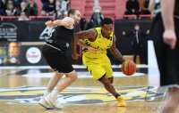 Basketball 2. Bundesliga  19/20: Tigers Tuebingen  - ROEMERSTROM Gladiators Trier