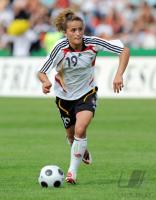 FUSSBALL FRAUEN DEUTSCHLAND, BAJRAMAJ
