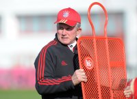 Fussball 1. Bundesliga: Trainer Jupp Heynckes  (FC Bayern Muenchen)