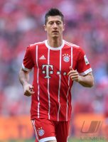 Fussball 1. Bundesliga Saison 16/17: FC Bayern Muenchen - SC Freiburg