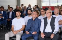 Verkehrsminister Winfried Hermann (Die Gruenen) bei der Firma Moby - mobility for you