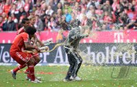 Fussball 1. Bundesliga  Saison  2012/2013:  Deutscher Meister 12/13 FC Bayern Muenchen