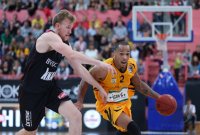Basketball 1. Bundesliga 16/17 Hauptrunde: Walter Tigers Tuebingen -  s. Oliver Wuerzburg